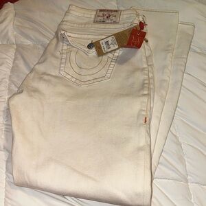 NWT True Religion off white jeans.